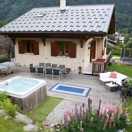 Chamonix Large Chalet, Sleeps 12, 200M2, 5 Bedroom, 4 Bathroom, Garden, Jacuzzi, Sauna Εξωτερικό φωτογραφία