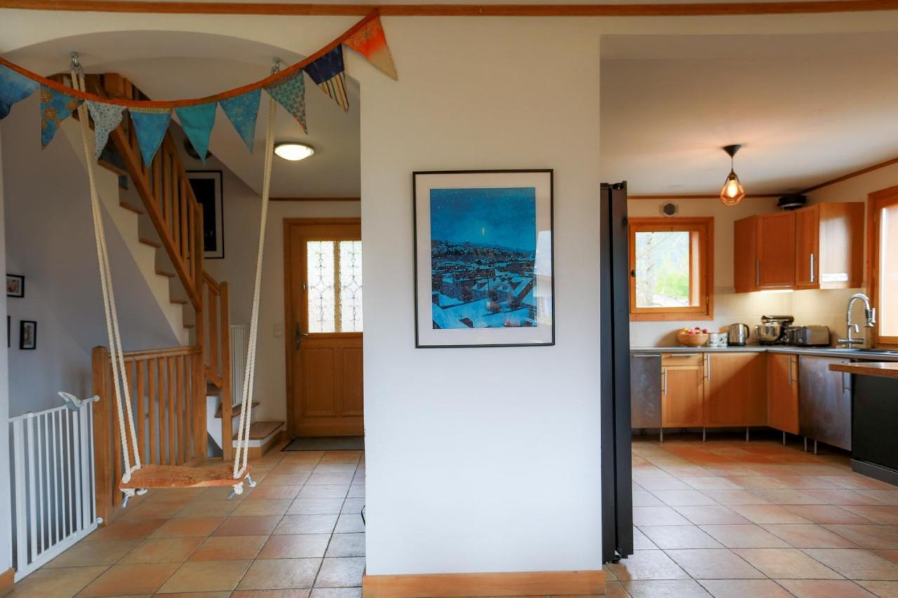 Chamonix Large Chalet, Sleeps 12, 200M2, 5 Bedroom, 4 Bathroom, Garden, Jacuzzi, Sauna Εξωτερικό φωτογραφία
