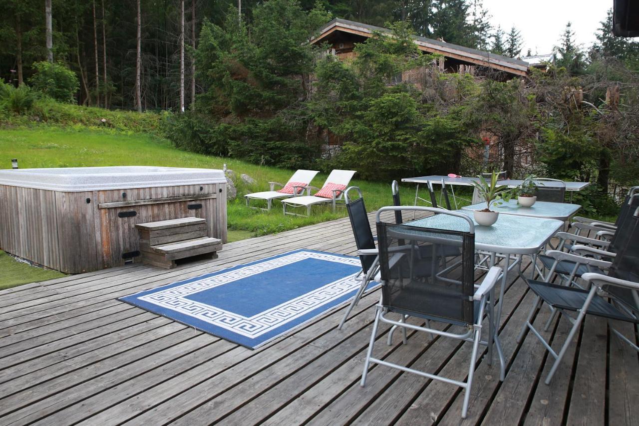 Chamonix Large Chalet, Sleeps 12, 200M2, 5 Bedroom, 4 Bathroom, Garden, Jacuzzi, Sauna Εξωτερικό φωτογραφία